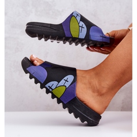 PS1 Svarta monstertryckta gummitofflor marinblå 1