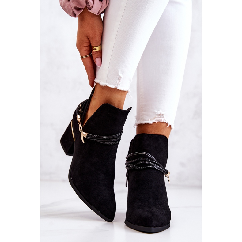 PS1 Inessa Cowboystövlar i svart mocka med ränder 2