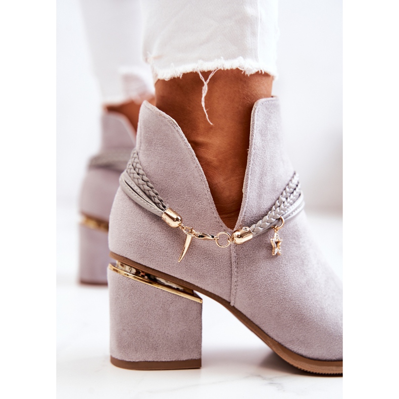 PS1 Inessa Grå Cowboystövlar i mocka med ränder 1