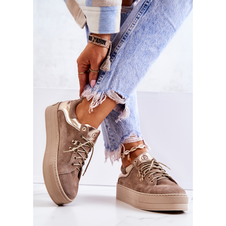 PF1 Lädersportskor på en beige Mary Ann-plattform 1