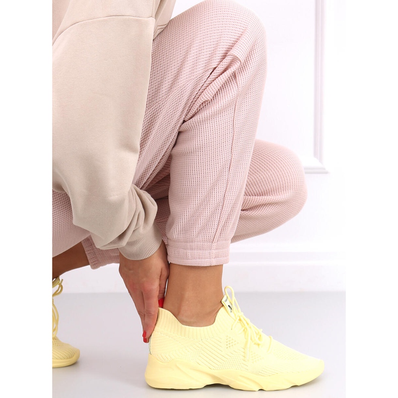 Fresto Gula strumpor sportskor 2