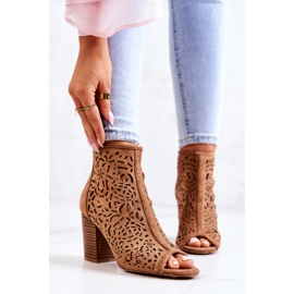 FB1 Genombrutna stövlar På En Post Camel Bretagne brun 1