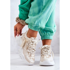 Sneakers på en massiv sula Beige din stil 2