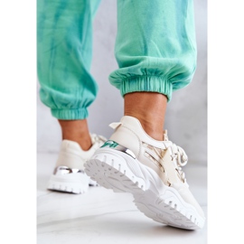 Sneakers på en massiv sula Beige din stil 1