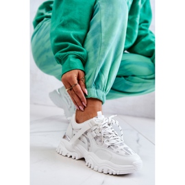 FB2 Sneakers På En Massiv Sula Vita Din Stil 1