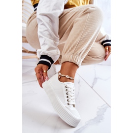 FB2 Låga sneakers på den vita Mischa-plattformen 1