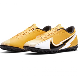 Nike Mercurial Vapor 13 Academy Tf M AT7996 801 fotbollsskor svart, orange, gul gula färger 1