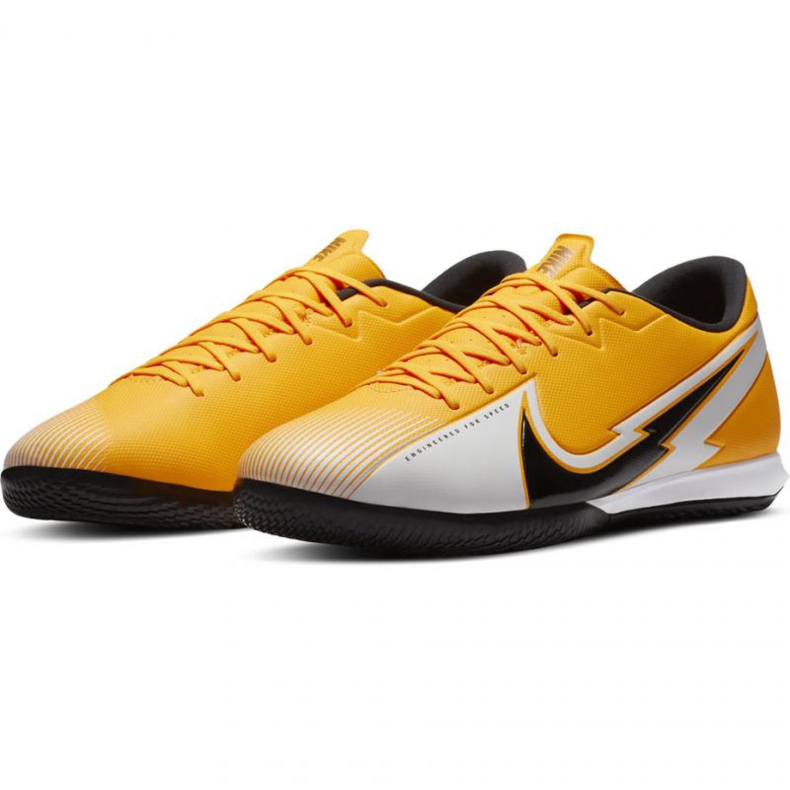 Nike Mercurial Vapor 13 Academy M Ic AT7993 801 fotbollsskor mångfärgad gula färger 1