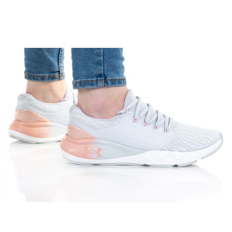 Under Armour Charged Vantage W 3023565-106 grå 1