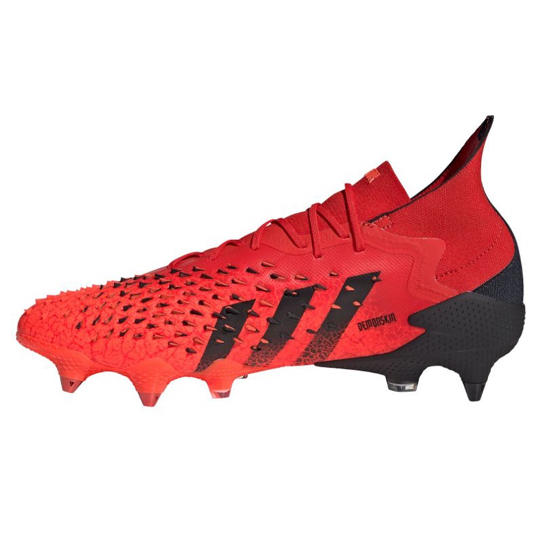 Adidas Predator Freak.1 Sg M FY6269 fotbollsskor röd svart apelsiner och röda 1
