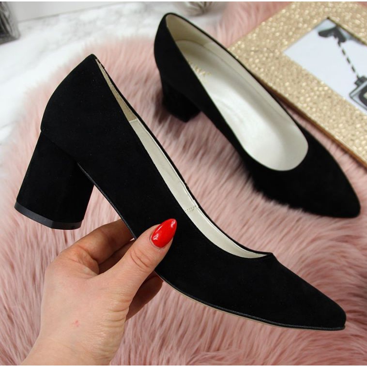 Pumpar på Juma W CIT2711D mockapillar svart 1