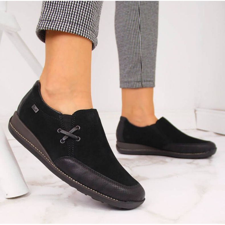 Läderskor med kil, svart W Rieker 44259 2