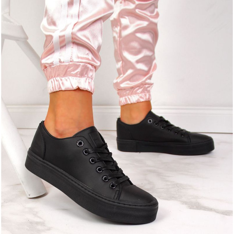 Svarta låga sneakers på Big Star W II274098-plattformen 2