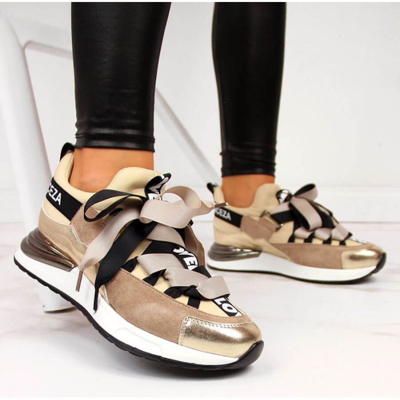 Sneakers med inskriptioner Vinceza W JAN49A beige 2