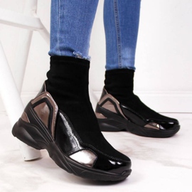 Svarta kilskor från T.Sokolski W SCA140 2