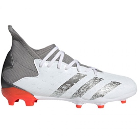 Adidas Predator Freak.3 Fg Jr FY6280 fotbollsskor vit, vit, grå / silver vit 2