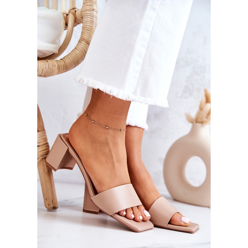 FJ1 Lädertofflor på högklackat Beige Netty 1