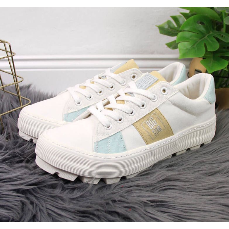 Textilsneakers på Big Star W JJ274480 plattform vit 2