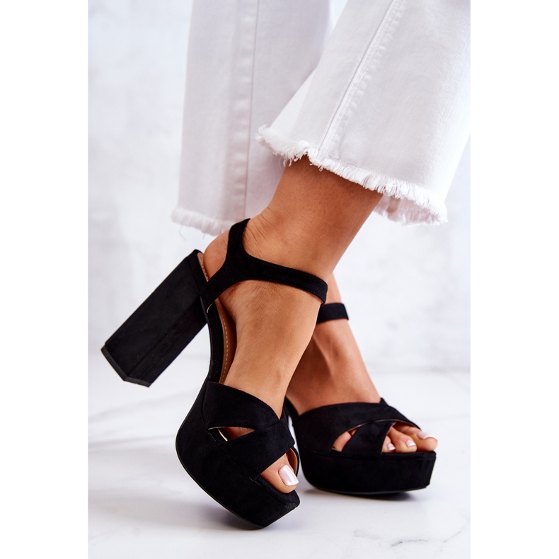 FM1 Svarta mocka sandaler på klack Semilla 2