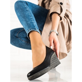 W. Potocki Klassiska pumpar på kil Potocki svart 1