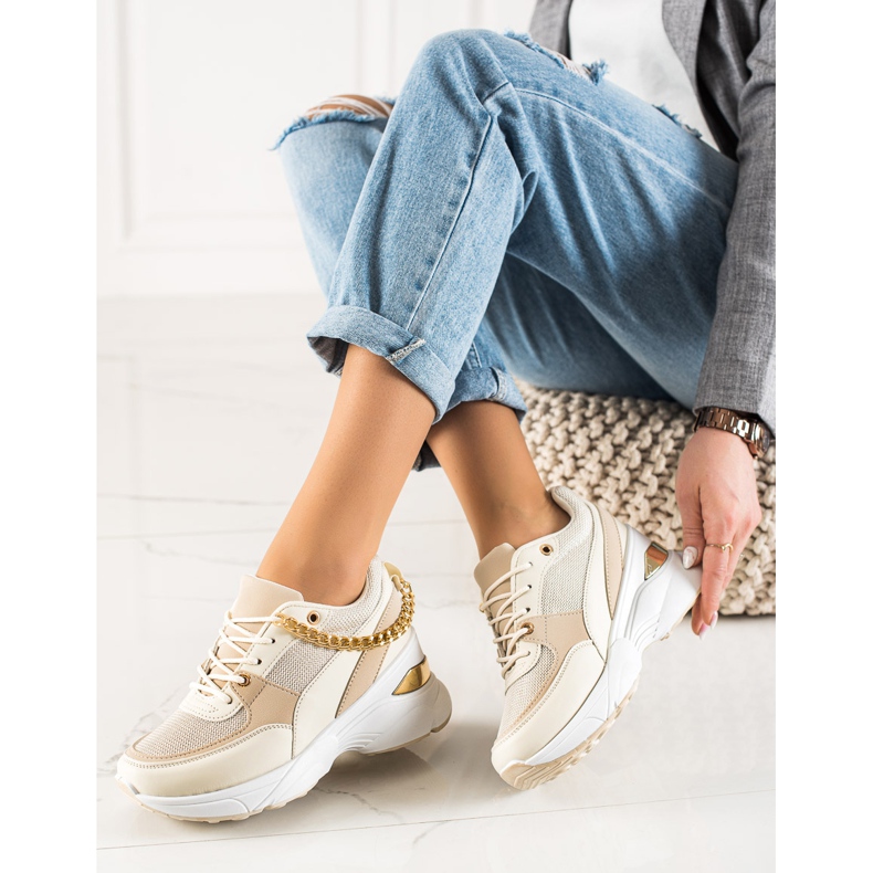 Ideal Shoes Sneakers Med Kedja beige 1