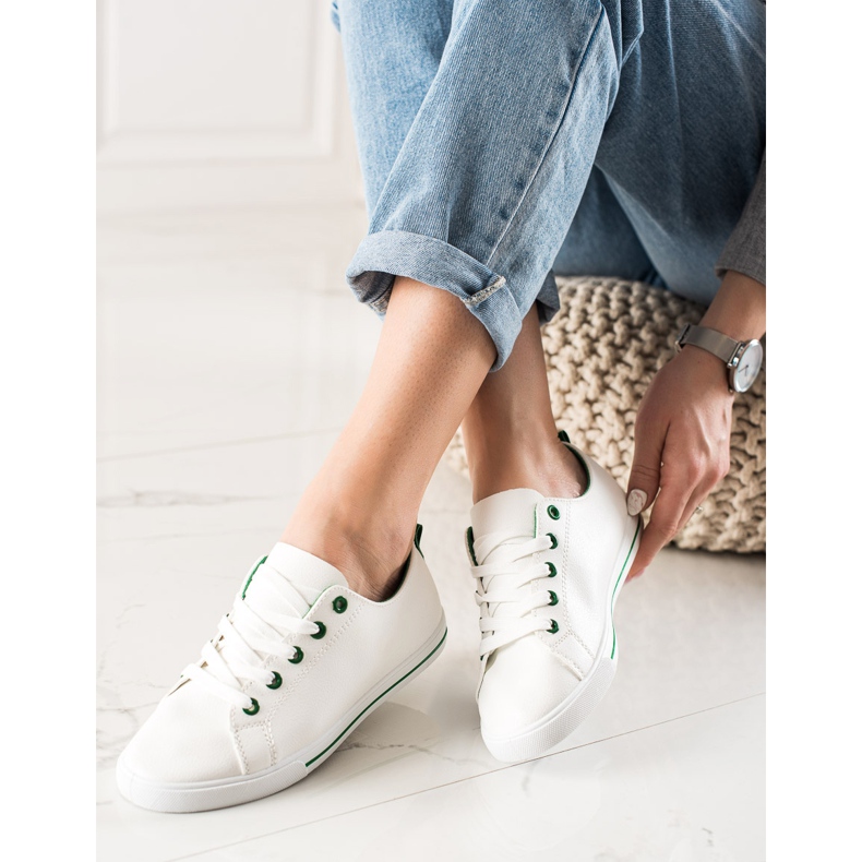 TRENDI Klassiska låga sneakers vit 1