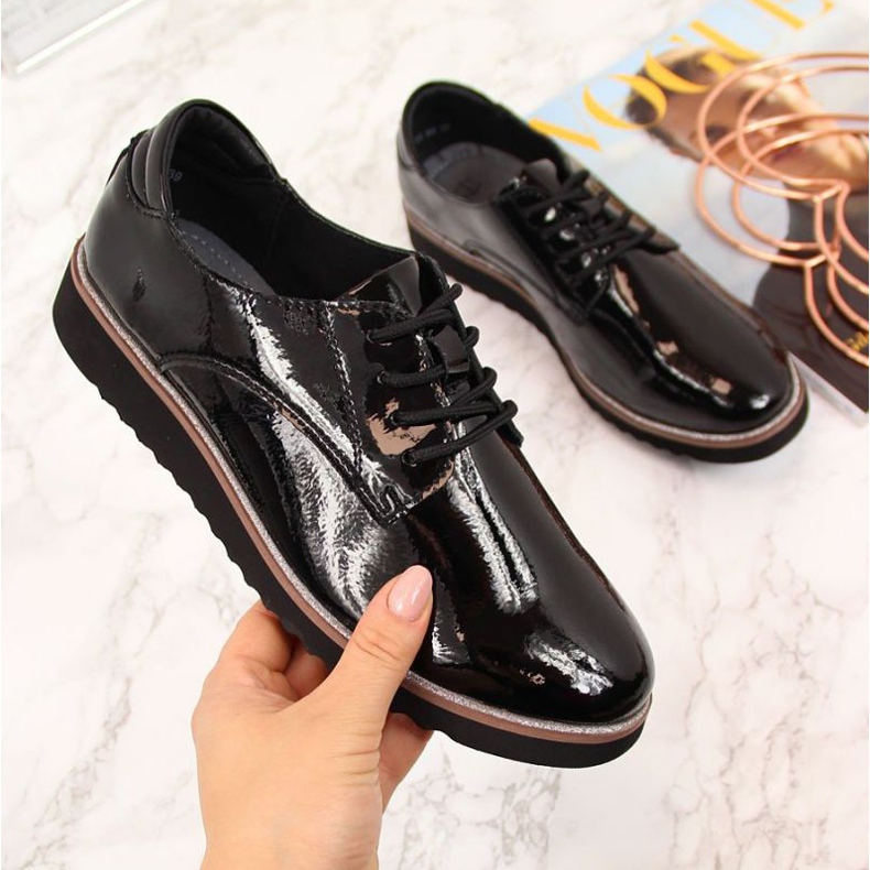 Läderlackade skor Filippo W PAW174 svarta 1