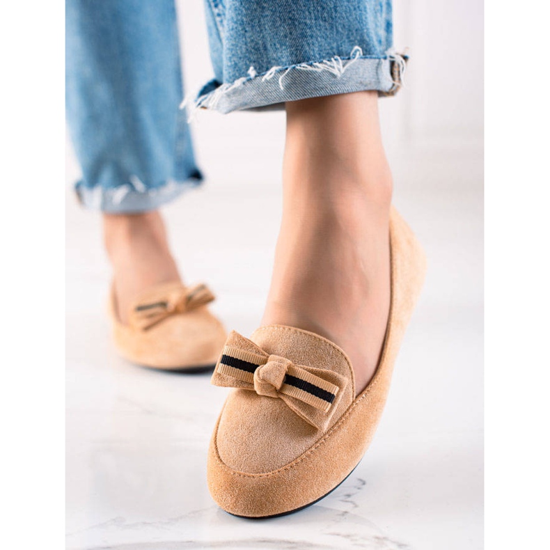 TRENDI Klassiska herrar med pilbåge beige 1