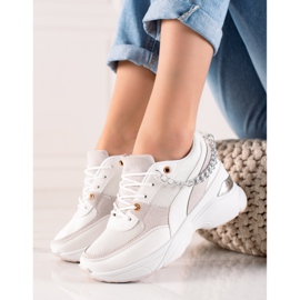 Ideal Shoes Sneakers Med Kedja vit 1