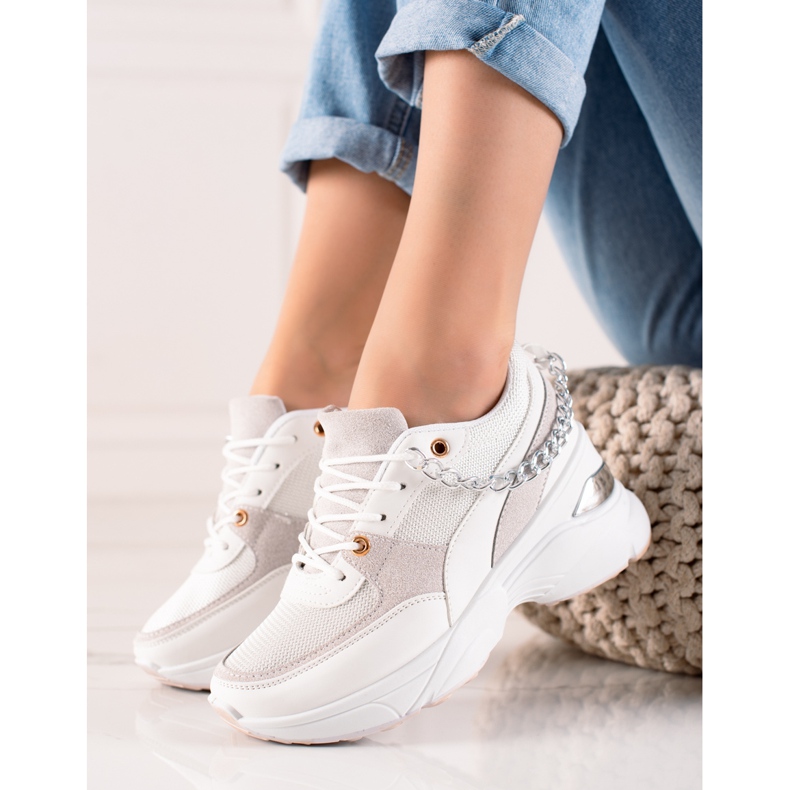 Ideal Shoes Sneakers Med Kedja vit 1