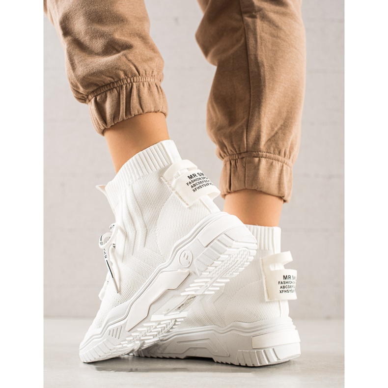 TRENDI Mode sneakers med en strumpa vit 1