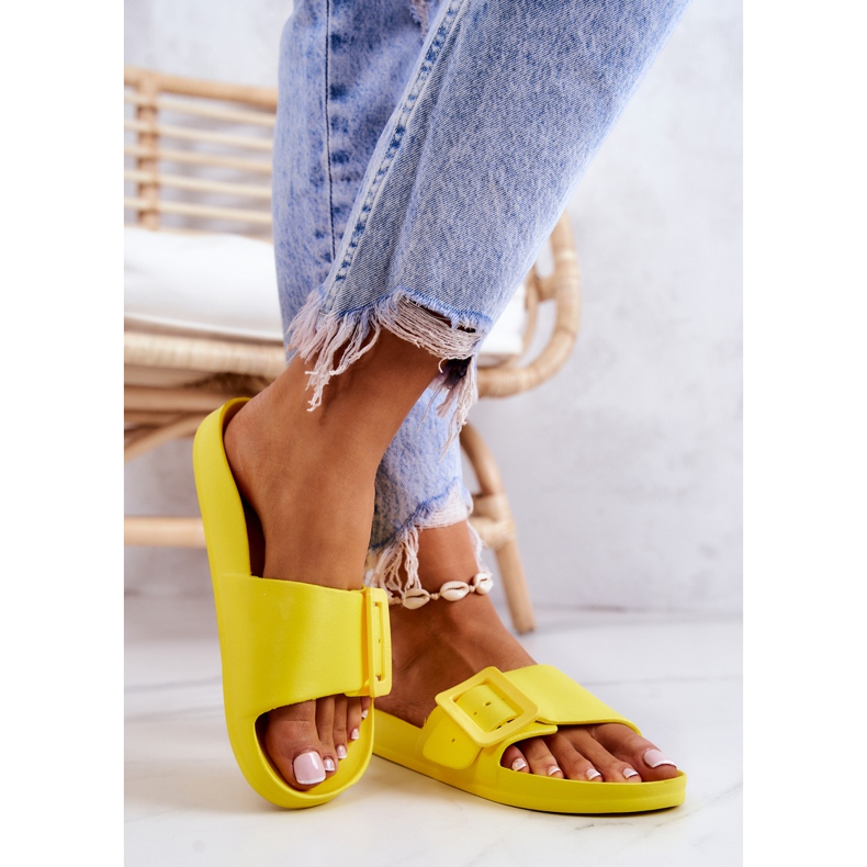 Damtofflor Big Star med spänne FF274A392 Gul 2