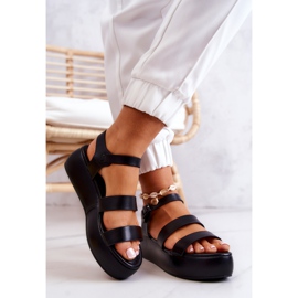 FS1 Graciösa svarta lädersandaler med spänne 2