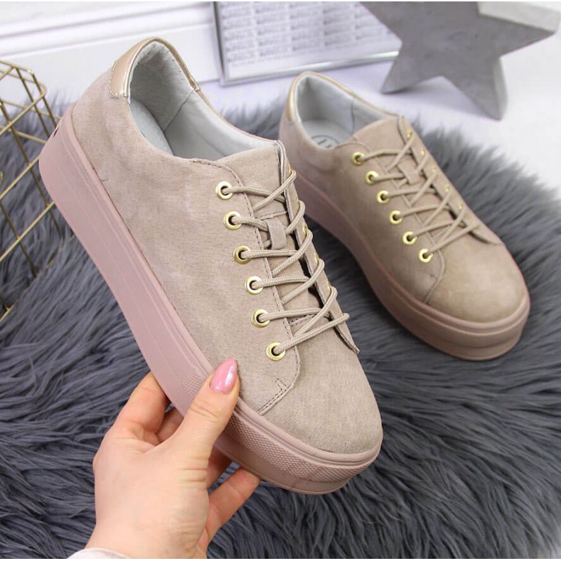 Sneakers på Filippo W PAW315 plattformsbeige 1