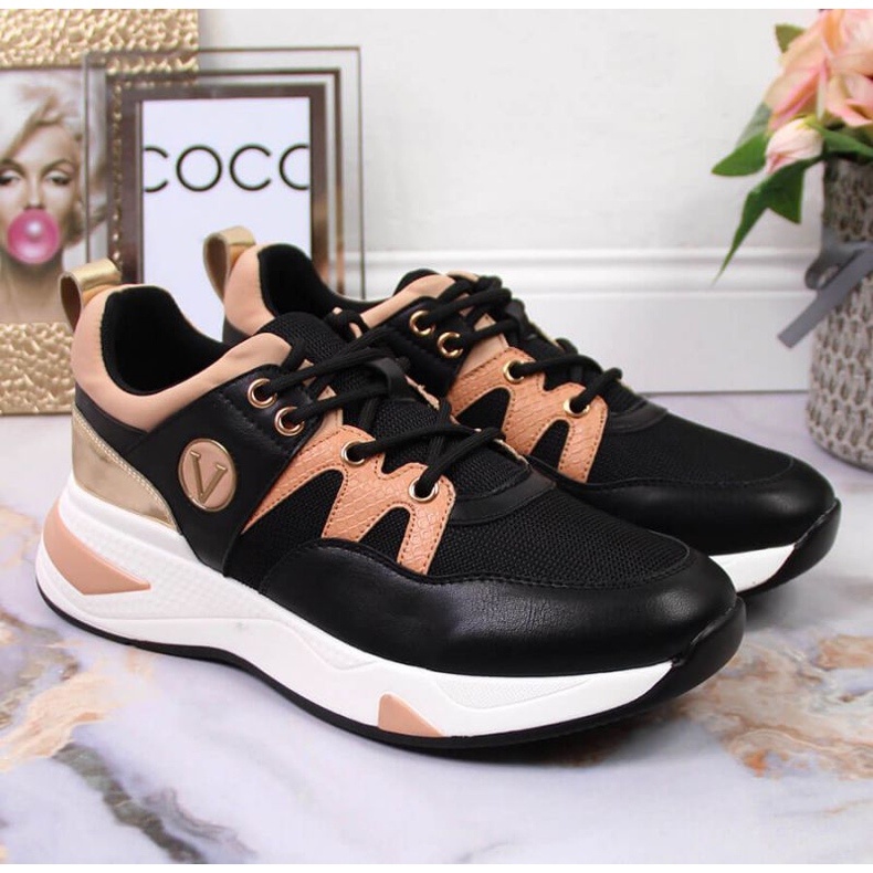 Sneakers på plattformen Vinceza W JAN79A svarta 2