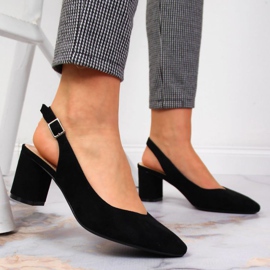 Pumpar på Sergio Leone-stolpen i SK362 svart 2