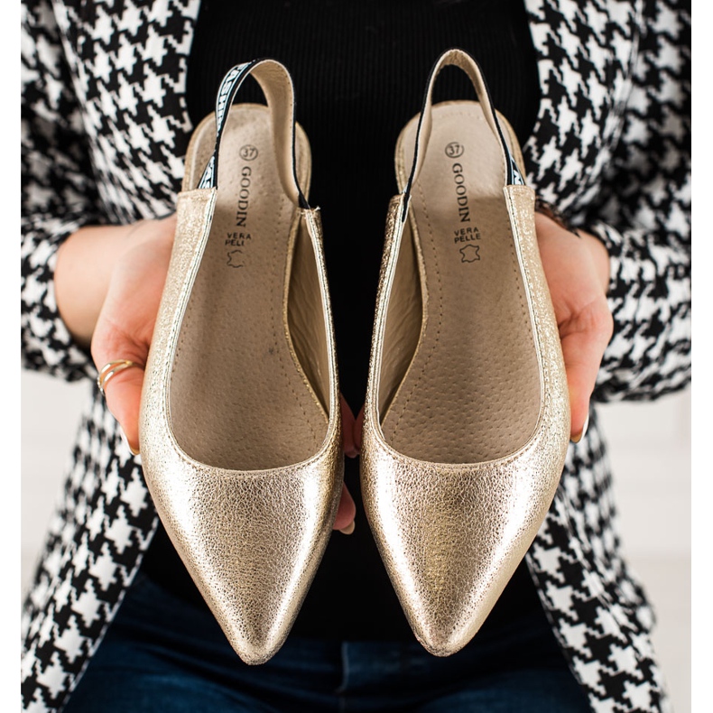 Goodin Pumpar med en upptäckt klack gyllene 1