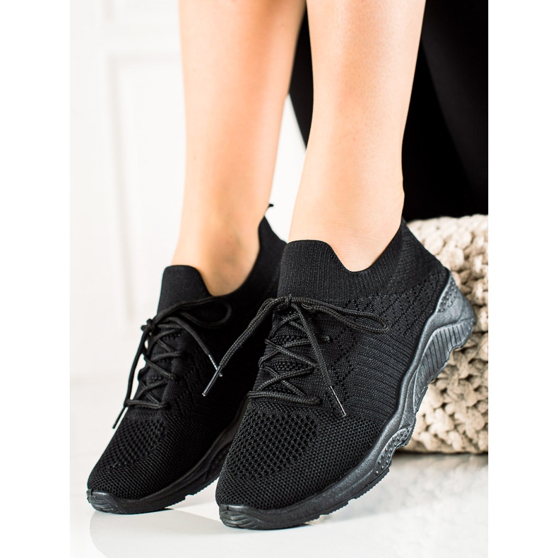 Renda Bekväma sportskor svart 1