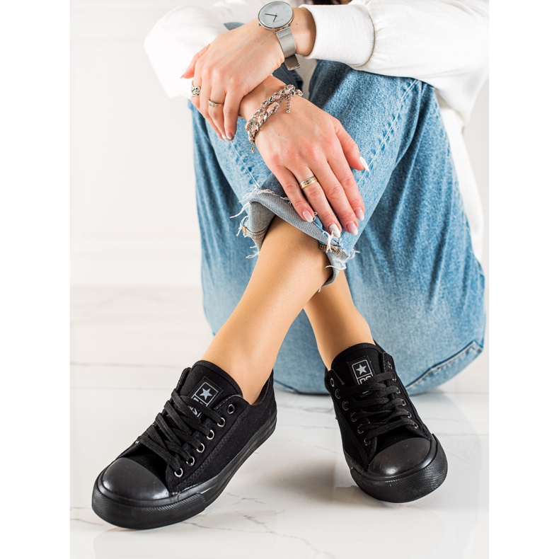 Evento Klassiska svarta sneakers 2