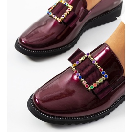 Vinröd lackade Kalma skor 1