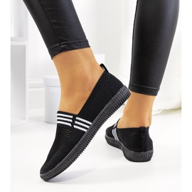 Svarta Tanya genombrutna sneakers 2