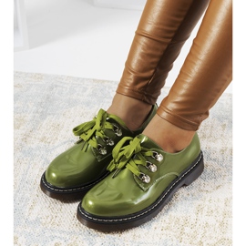 Grönlackade skor av Kristina 2
