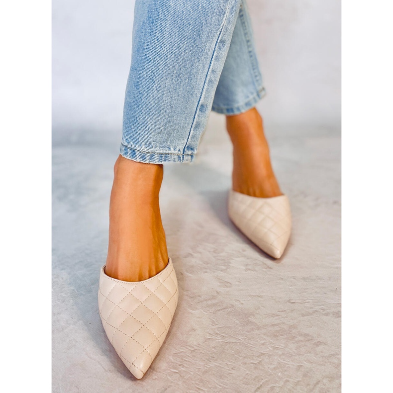 Quiltade klacktofflor Gloria Beige 1