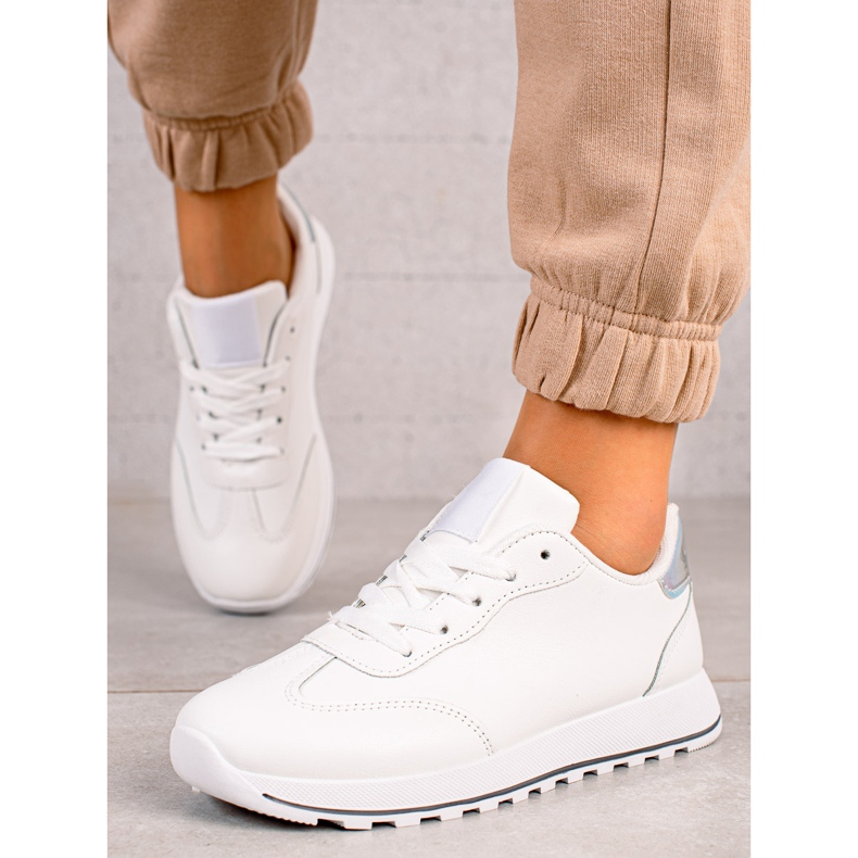 TRENDI Klassiska sportskor gjorda av ekologiskt läder vit 1