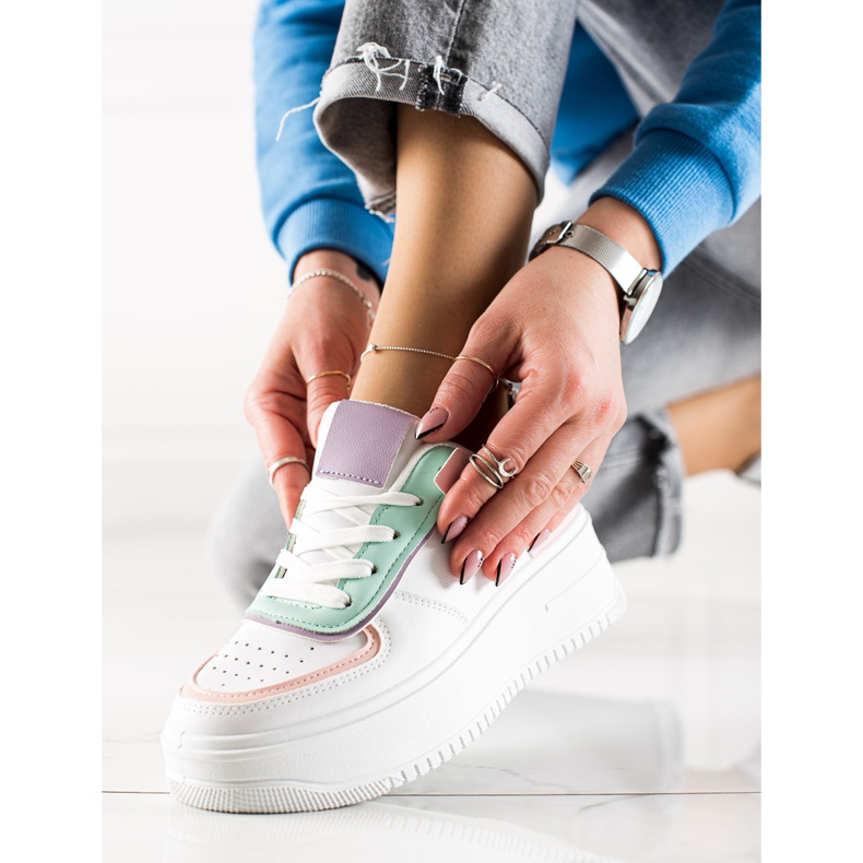 TRENDI Fashionabla Sneakers På En Bred Plattform vit mångfärgad 2