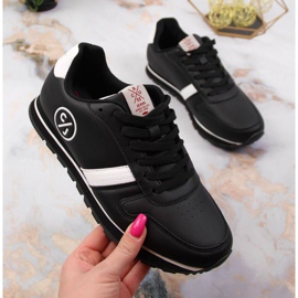 Cross Jeans W JJ2R4023C svarta sportskor 1