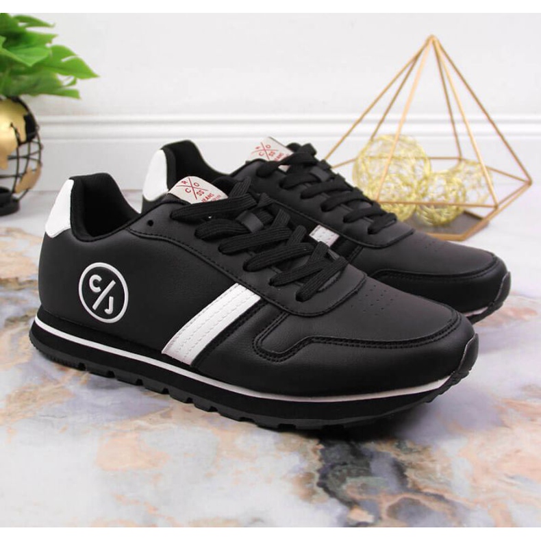 Cross Jeans W JJ2R4023C svarta sportskor 2