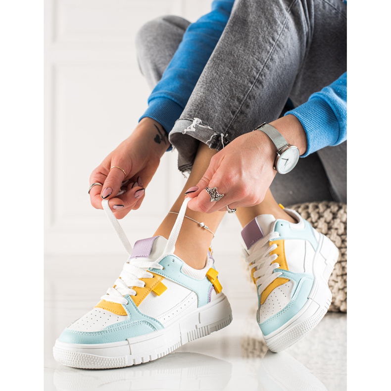 TRENDI Snygga sneakers vit grön gul 1