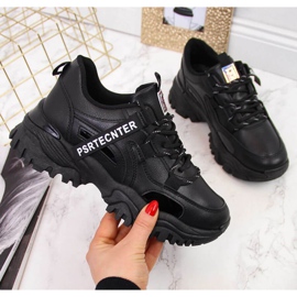 Sneakers på en tjock sula News W EVE258A svart 1