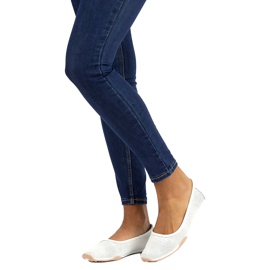 Genombrutna vita ballerinor i läder Filippo DP3681 / 22 WH mångfärgad 1